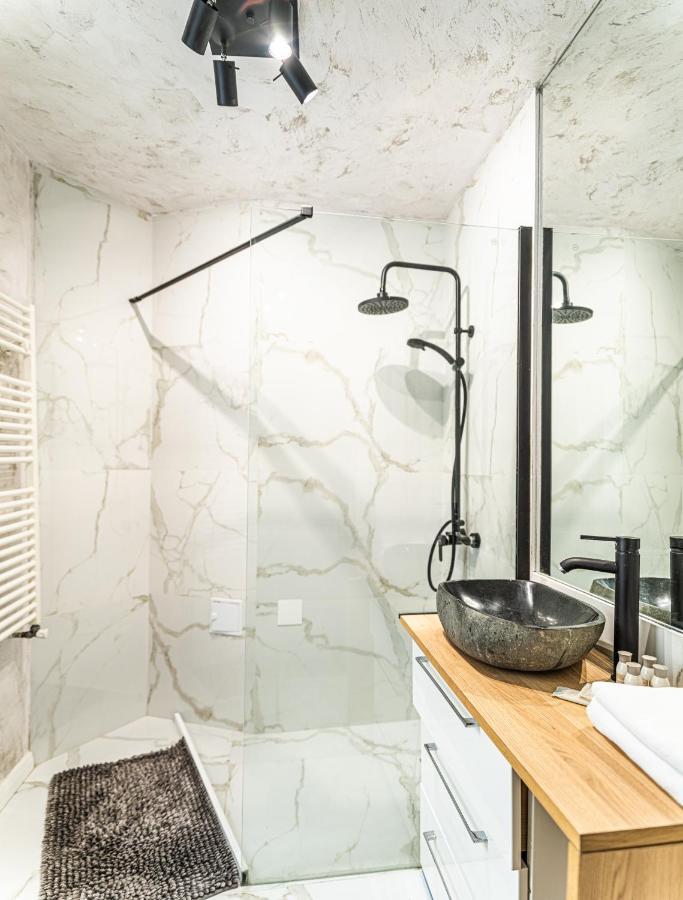 The Artist - Ultracentral Designer Apartment Bukarest Kültér fotó